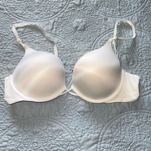 Victorias Secret bombshell white bra, 36B